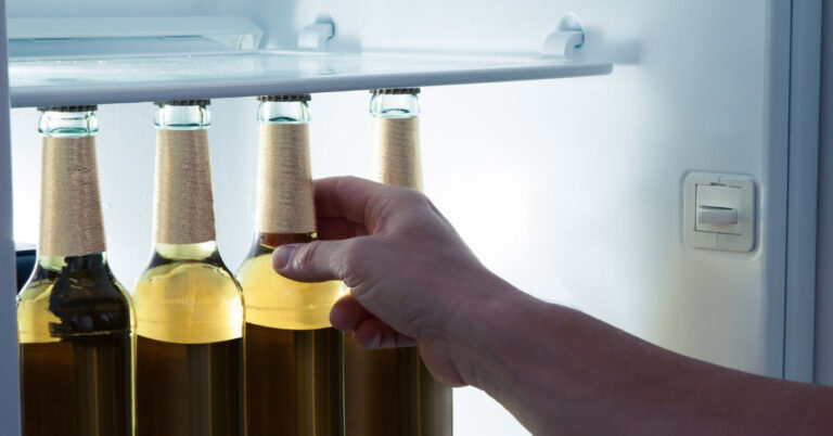 Conserto de Cervejeira em Porto Alegre | Assistência Perto de Mim cervejeira nao gela